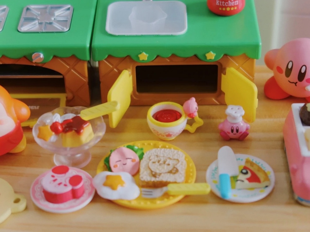 RE-MENT Kirby Kitchen Set di a - Model Kitchen Set Pvc recensione e prezzo