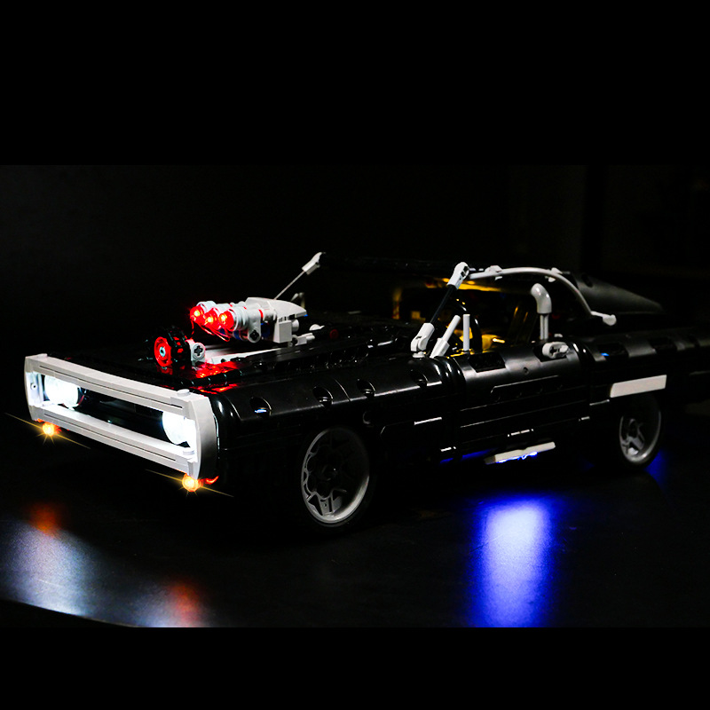 Kit luce LED per LEGO 42111 Do - Model Kit Dodge Charger recensione e prezzo