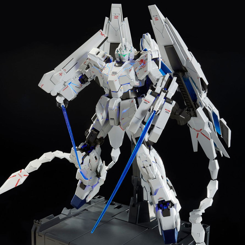 BANDAI Mobile Suit Gundam Unic - Model Kit Mobil recensione e prezzo
